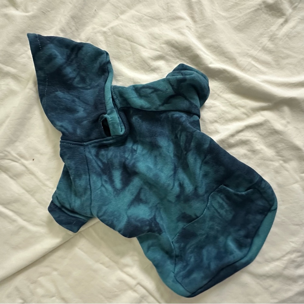 *SOLD*    Fitwarm Tie Dye Dog Hoodie Puppy Sweatshirt Pocket Doggie Size Medium
